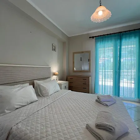 Katerina Seaview Chrysi Ammoudia